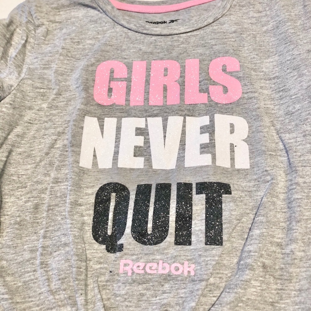 🆕Girl’s Reebok GIRLS NEVER QUIT Glitter Tee 6X - Picture 4 of 8